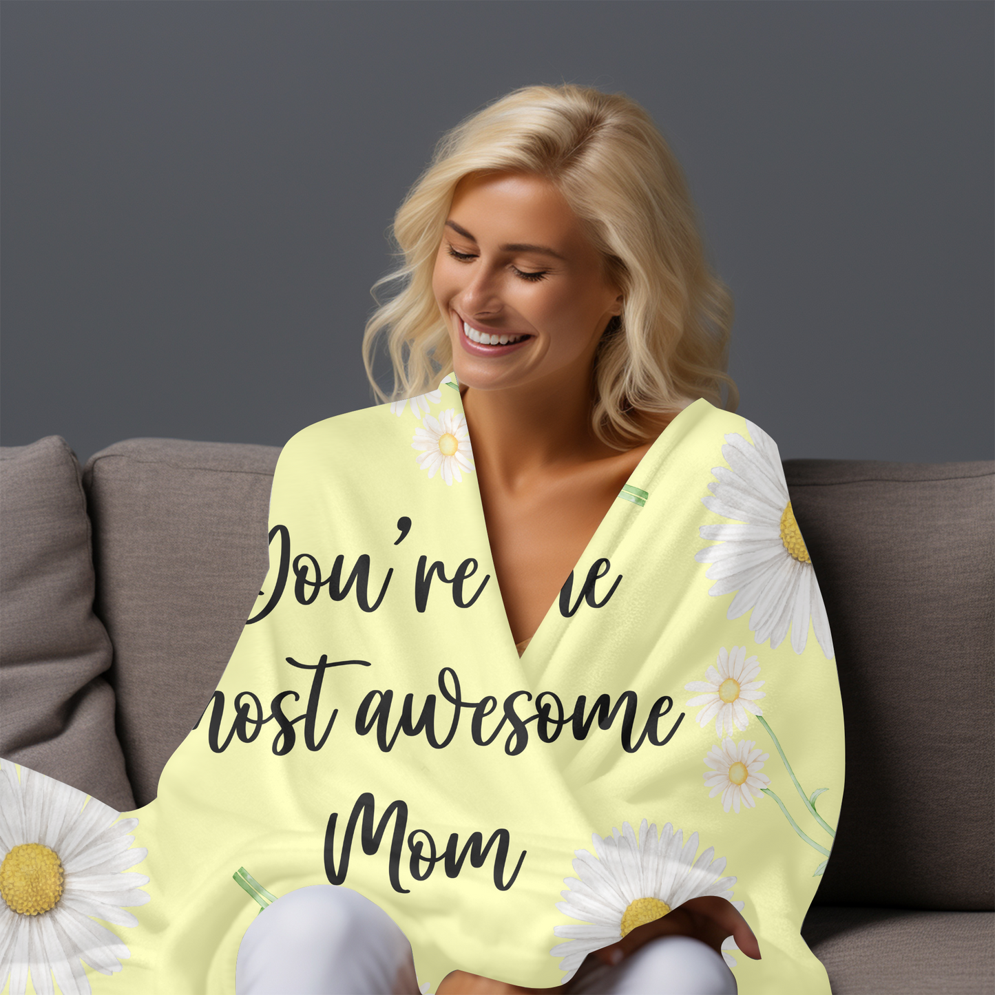 Embrace of Love: 2-in-1 The Custom and Personalized Daisy Blanket for Mom