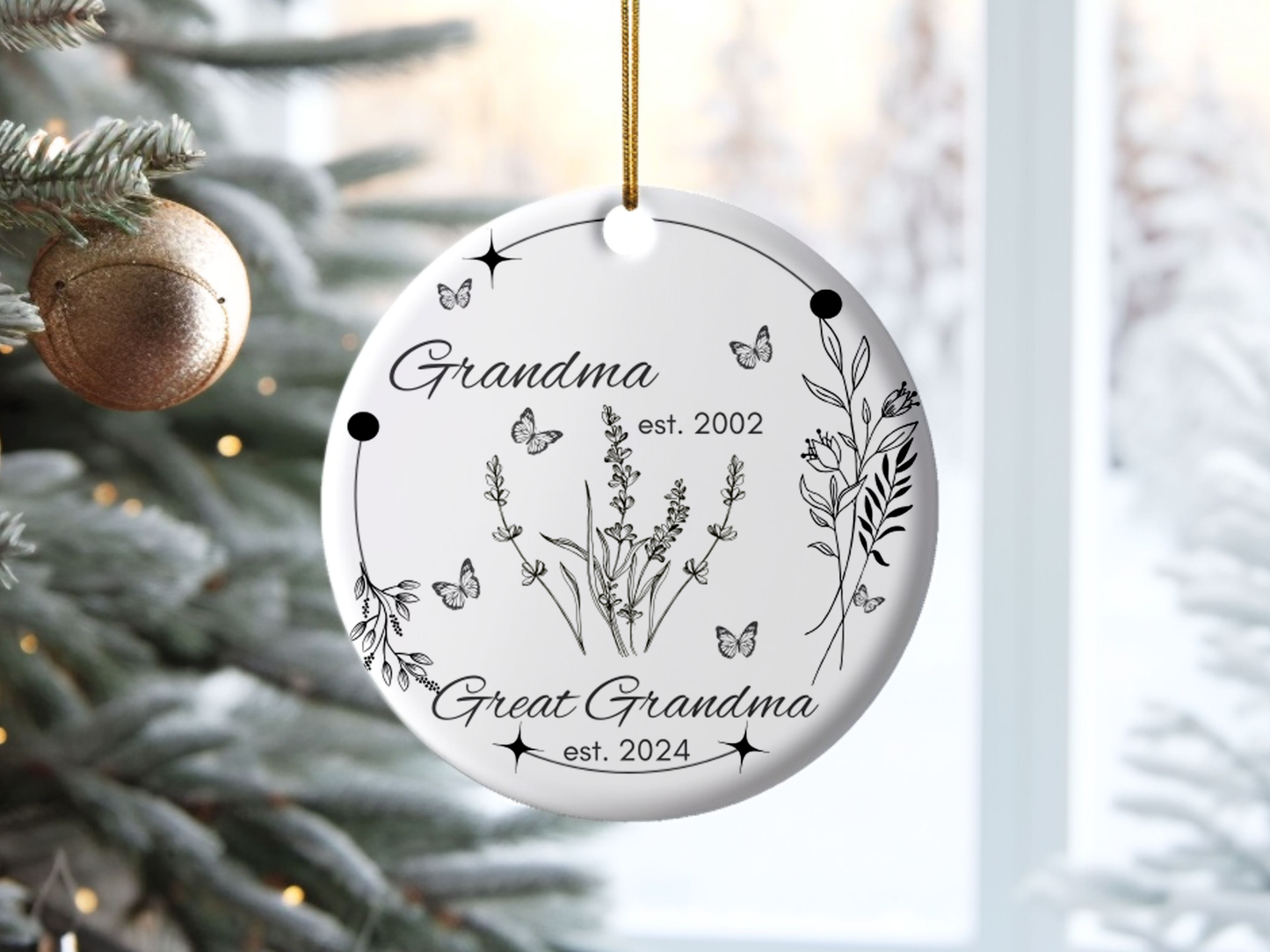 Personalized New Great Grandma Christmas Porcelain Ornament, Pregnancy Reveal to Grandma, First Time Great Grandma Christmas Ornament Gift