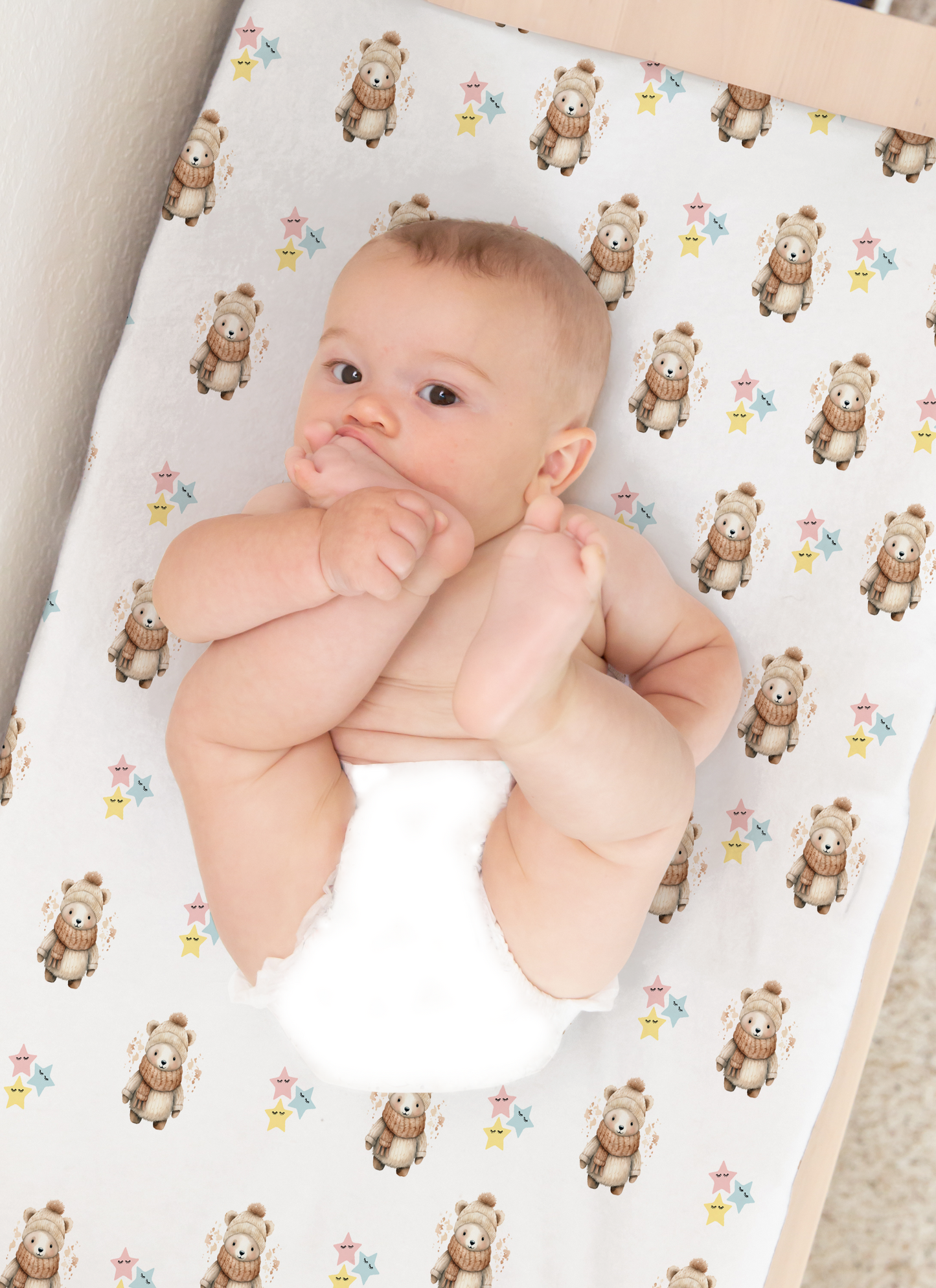 Winter Wonderland Changing Pad Cover - Cozy Polar Bear Design for Stylish Diaper Changes!